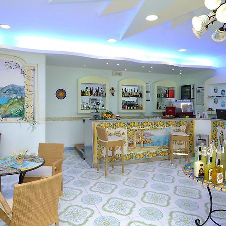 アマルフィ ロカンダ コスタ ダマルフィ Bed & Breakfast エクステリア 写真