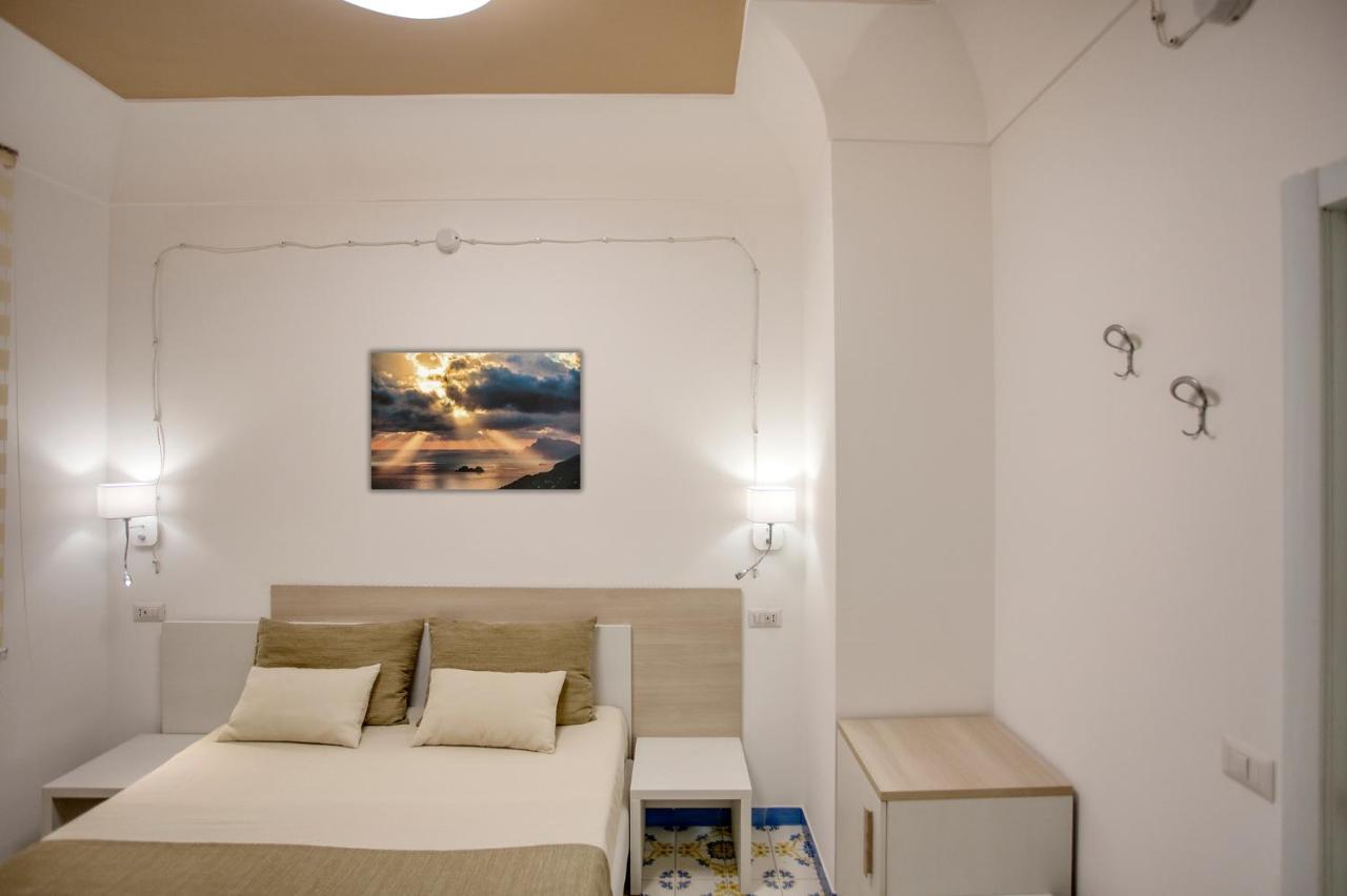 アマルフィ ロカンダ コスタ ダマルフィ Bed & Breakfast エクステリア 写真